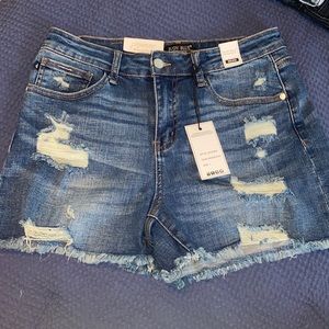 Judy Blue Shorts NWT 💙